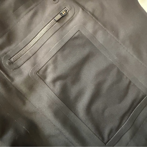 ATHLETA Interstellar Blazer Snap Closure Zip Pockets sleek design Size 8 - Picture 8 of 10